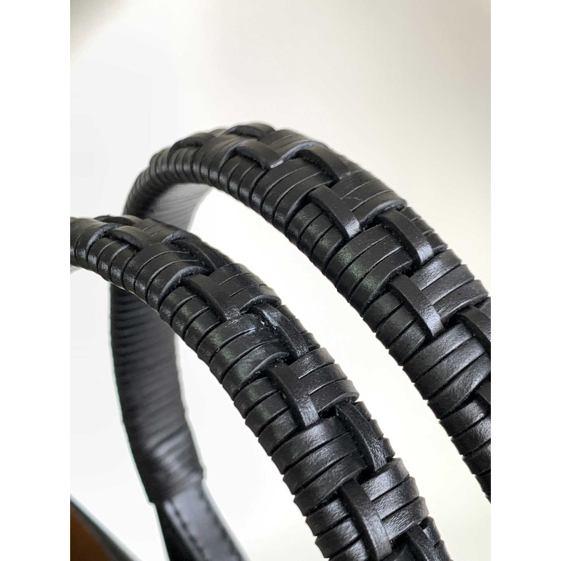 Loewe Small Anagram Tote In Classic Calfskin Black