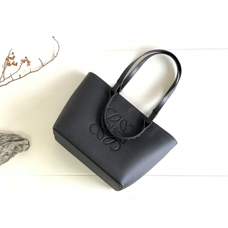 Loewe Small Anagram Tote In Classic Calfskin Black