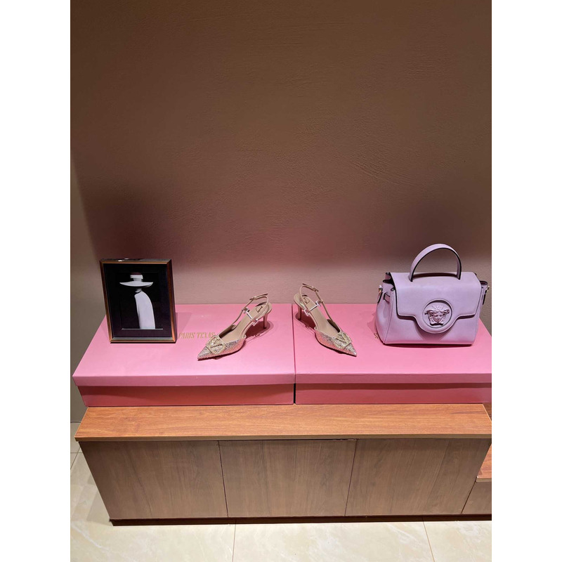 valentino glitter Di*m*nd high heel beige