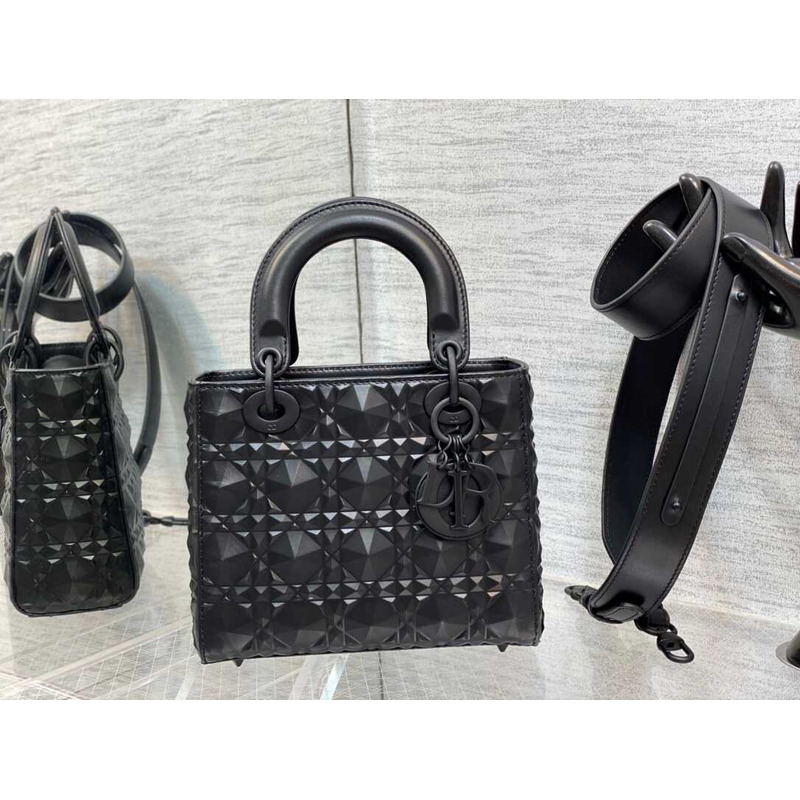 d*or leather Di*m*nd shaped cannage lady d*or bag black
