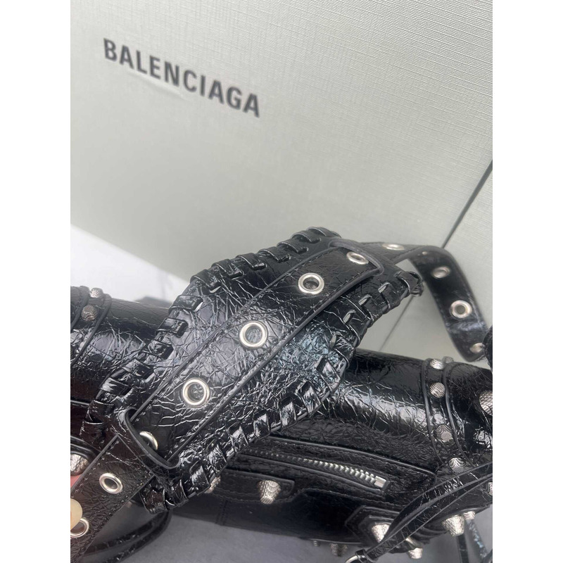 Ba*len*cia*ga le cagole men modèle  flap bag