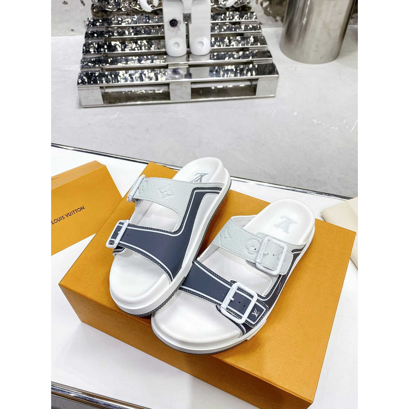 l**is V*t*n leather sandals in grey