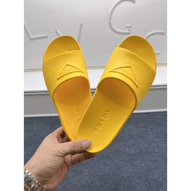 Pra*a rubber slides yellow