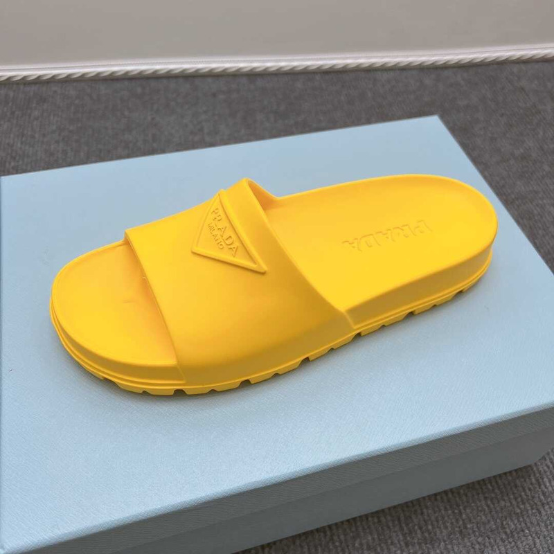 Pra*a rubber slides yellow