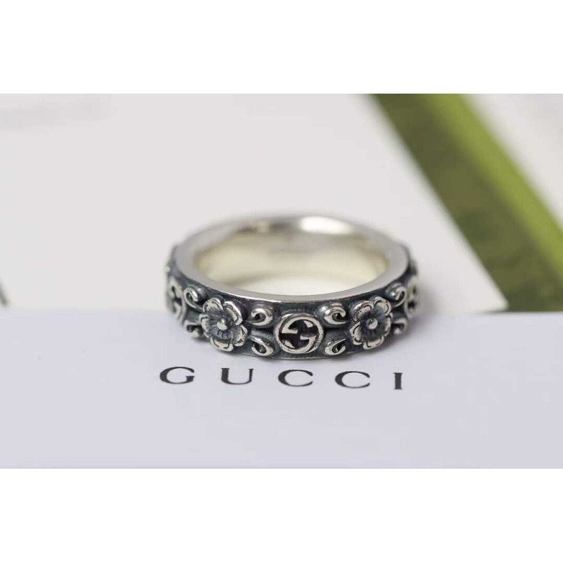 G*u*i white sterling silver interlocking g ring