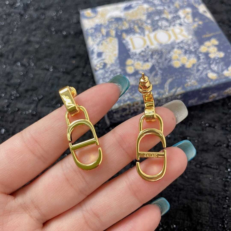 D*or cd earings gold