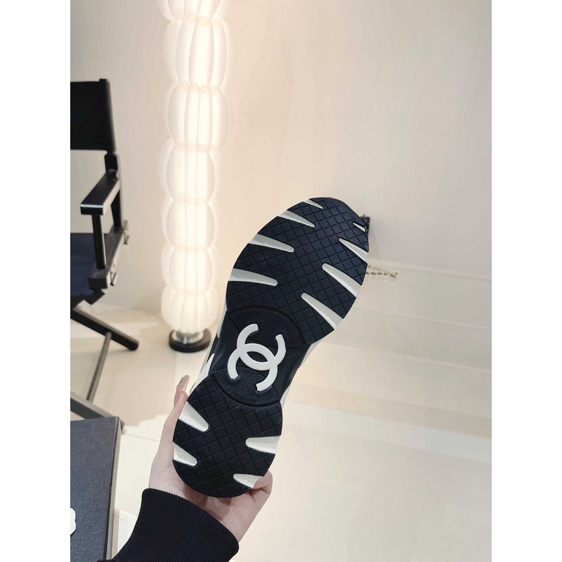 Ch*el low top trainer beige