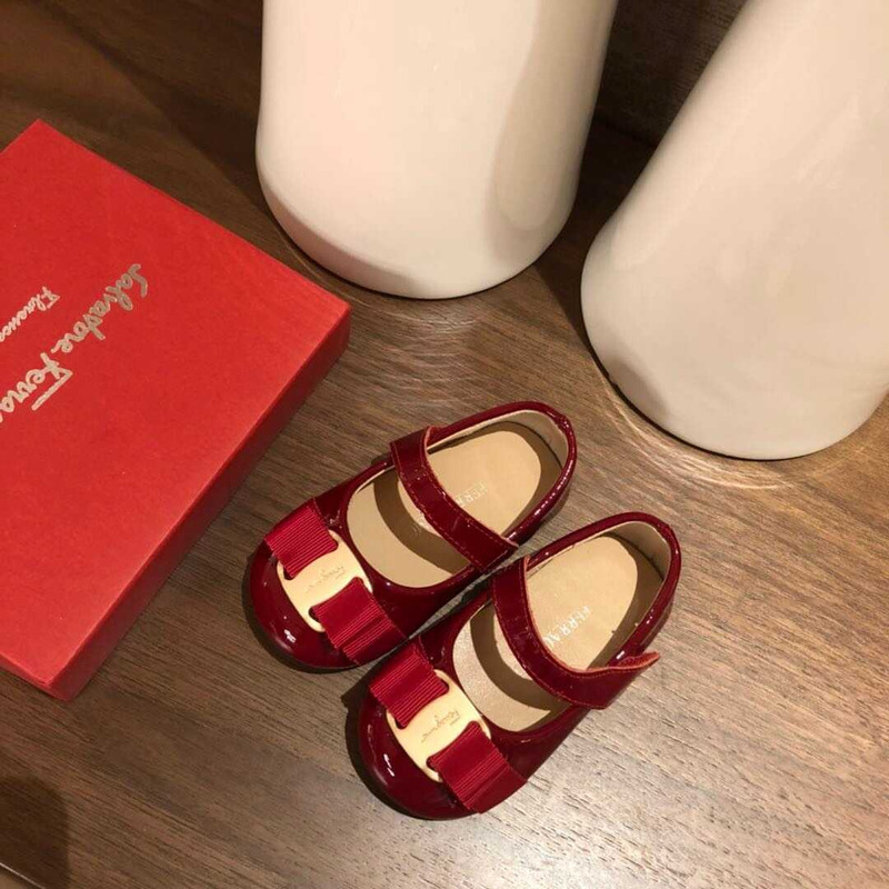 Ferragamo Kids Flat Shoes Red