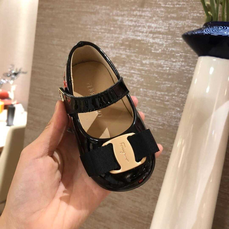 Ferragamo Kids Flat Shoes Black