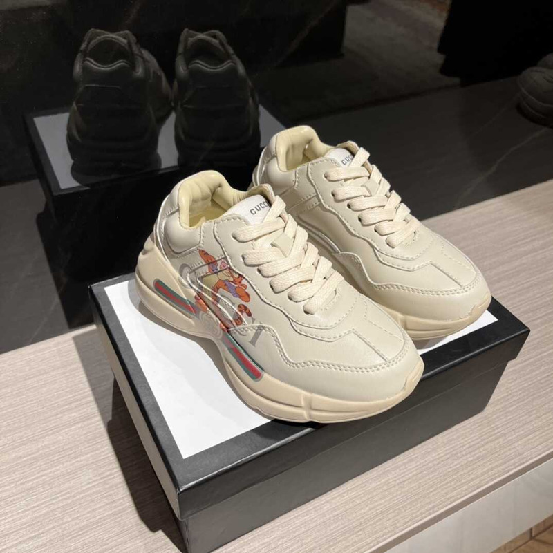 G*u*i x tiger kids  sneakers