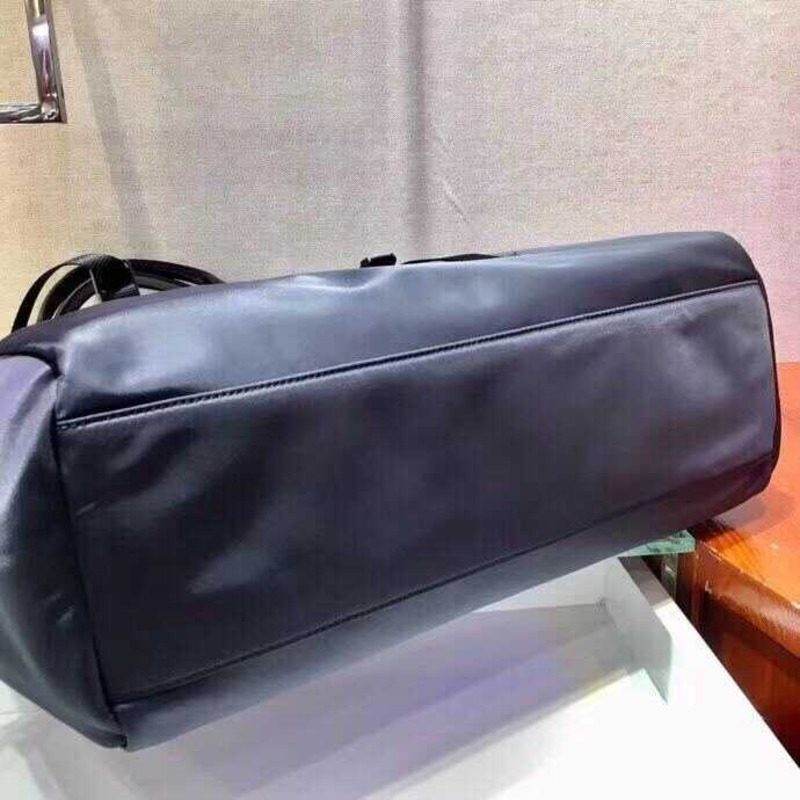 Pra*a re-nylon newest travel bags