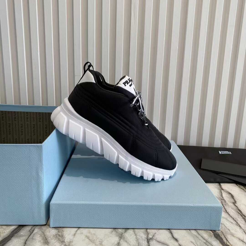 Pra*a lace up platform sneakers white and black