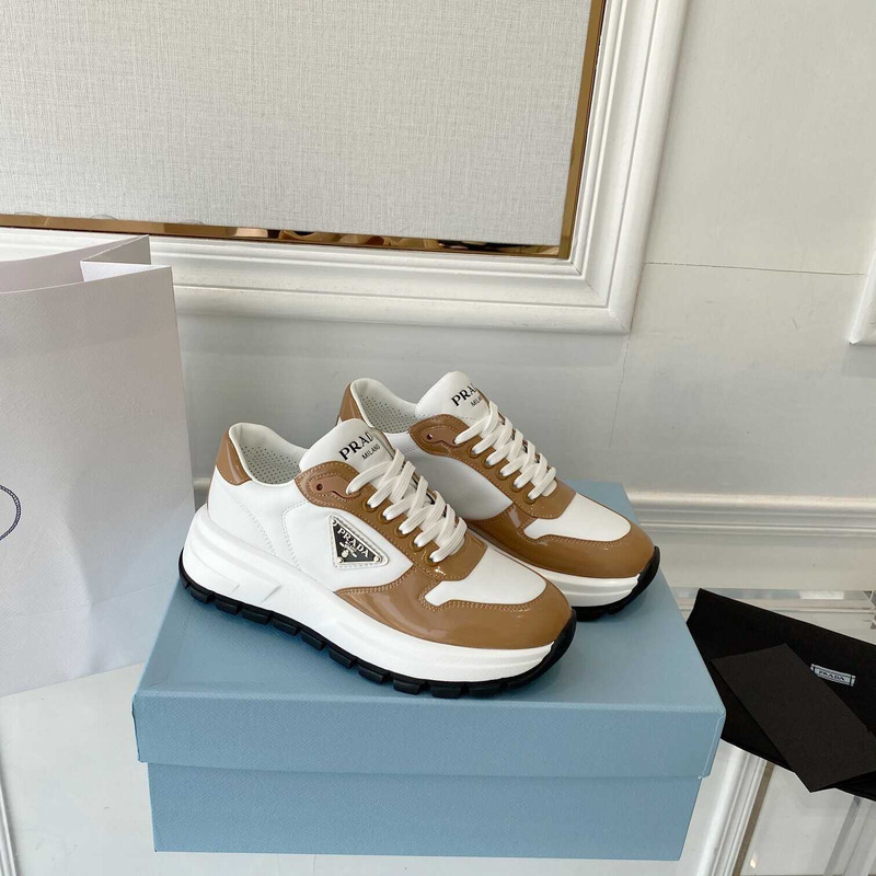 Pra*a leather sneakers brown