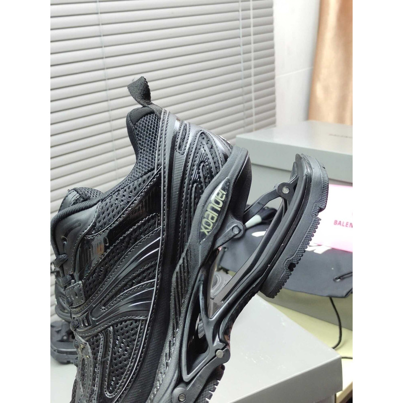 Ba*len*cia*ga x-pander