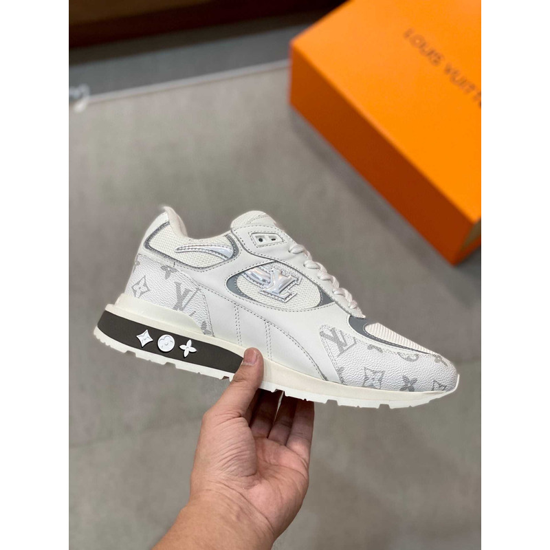 l**is V*t*n run away sneaker white