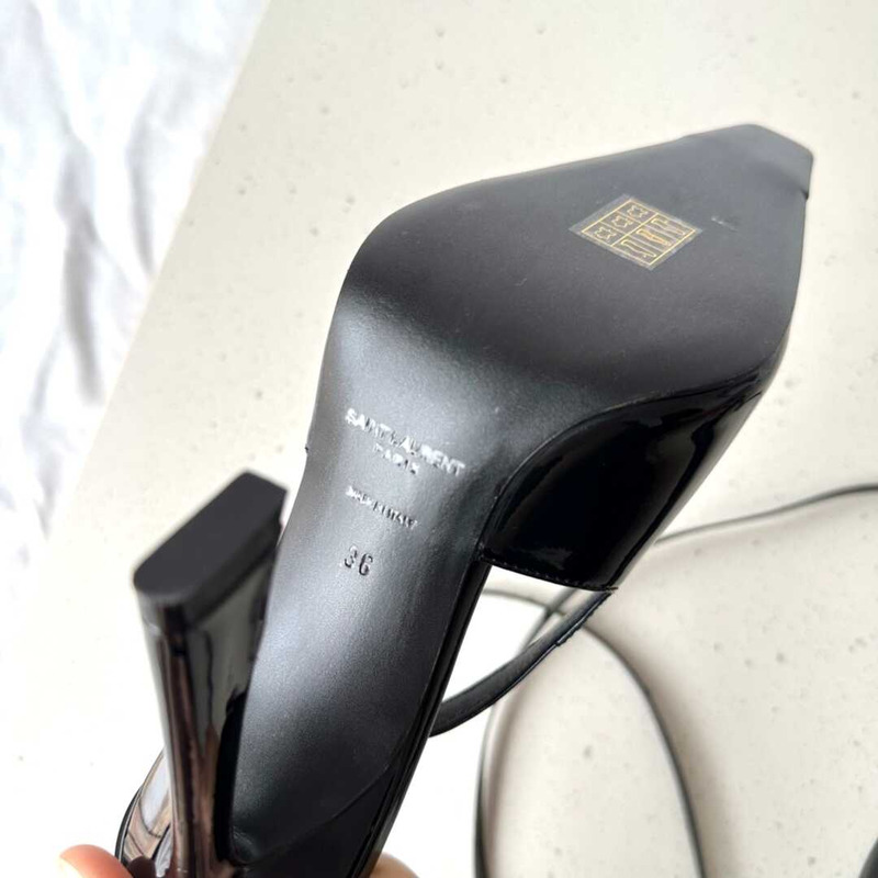 Saint Laurent Black ‘Blade’ Pumps