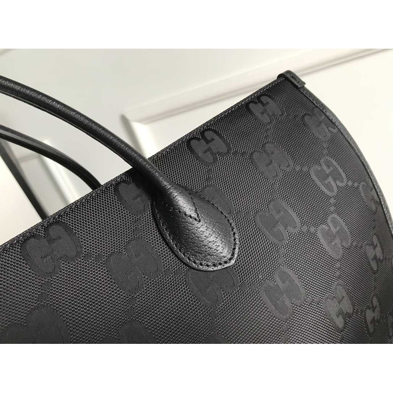 G*u*i off the grid series tote bag gg econyl black