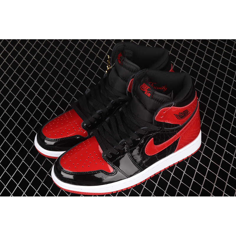 Nike Air Jordan 1 Retro High OG \