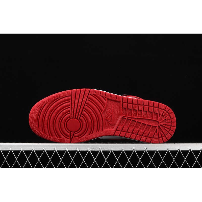 Nike Air Jordan 1 Retro High \