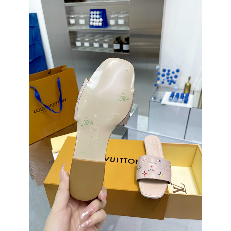 l**is V*t*n revival flat mule slides light pink