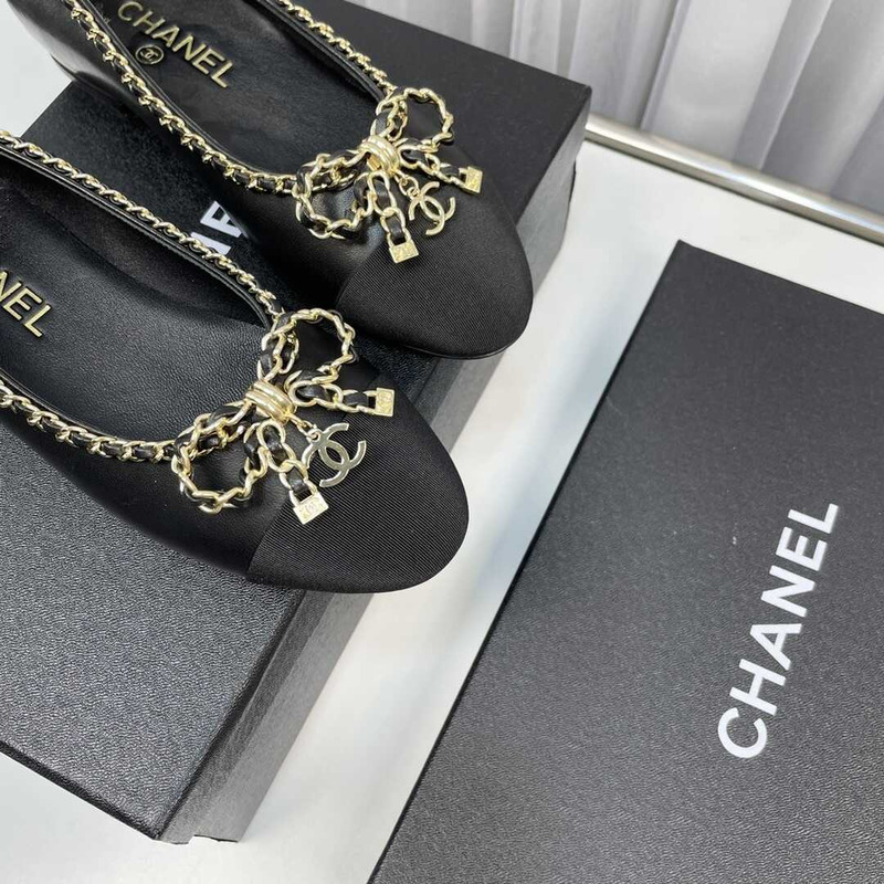 Ch*el ballerina flats black