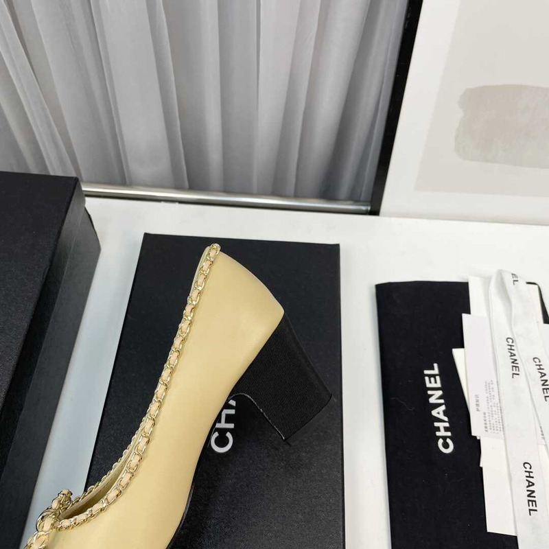 Ch*el ballerina mid heels beige and black