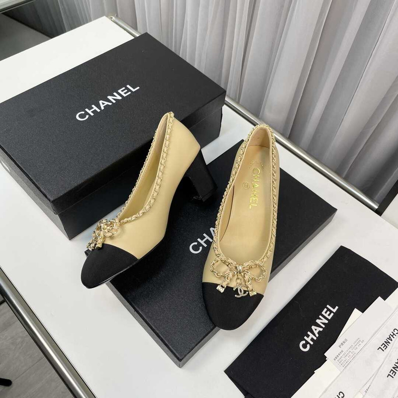 Ch*el ballerina mid heels beige and black