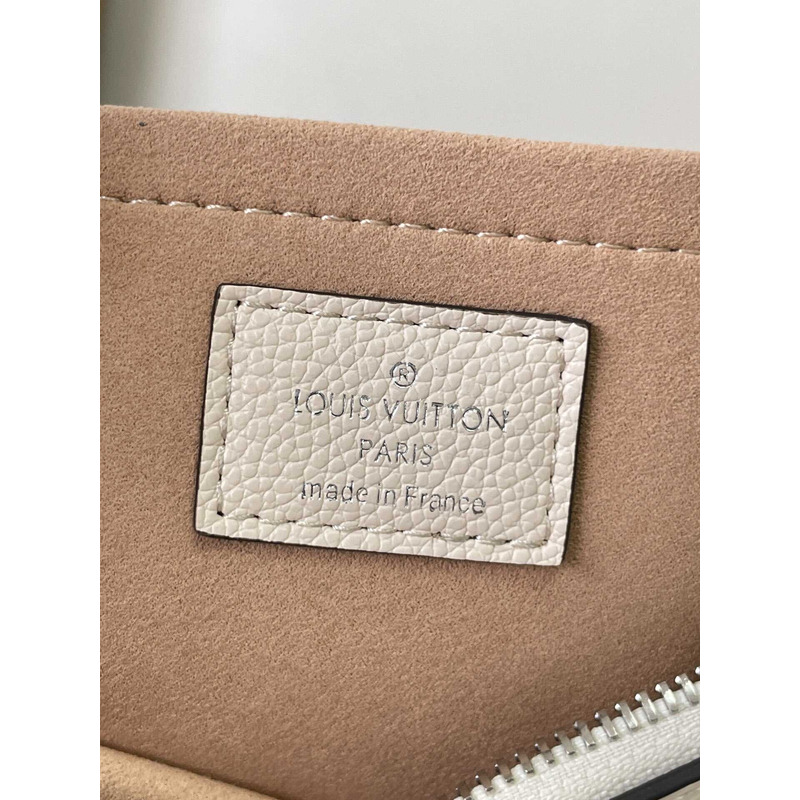 l**is V*t*n marelle handbag cowhide leather white