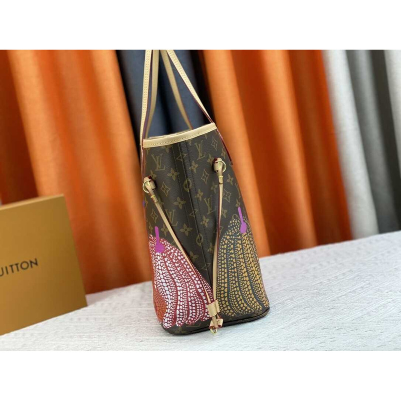 l**is V*t*n x yk neverfull mm