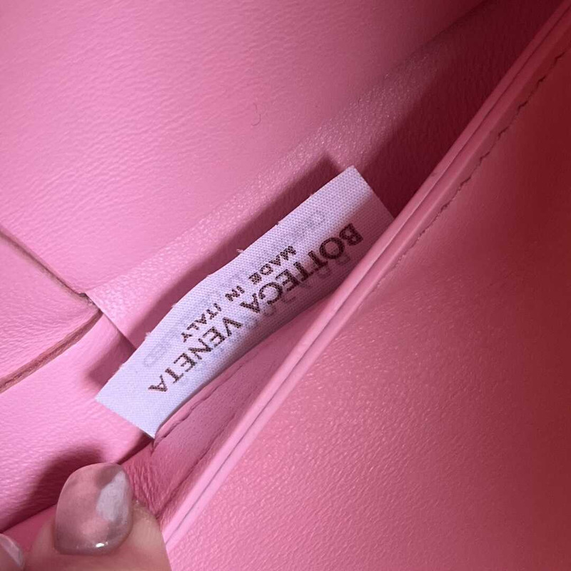 Bo*te*ga ve*ne*ta arco lambskin leather tote bag pink