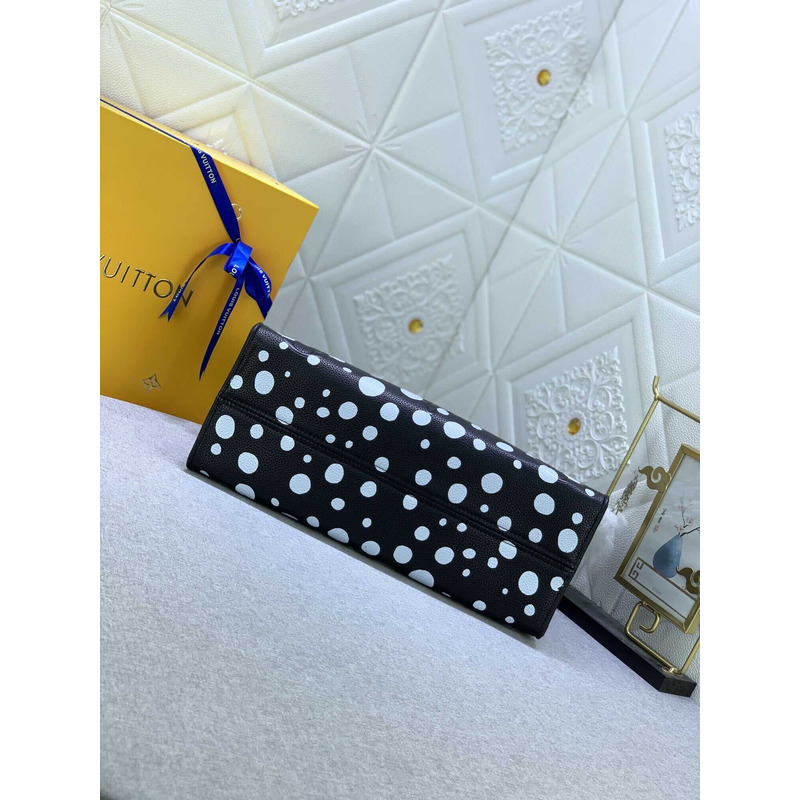 l**is V*t*n x yk onthego mm​ black