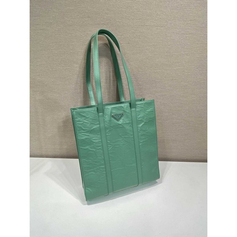 Pra*a logo-plaque tote bag green