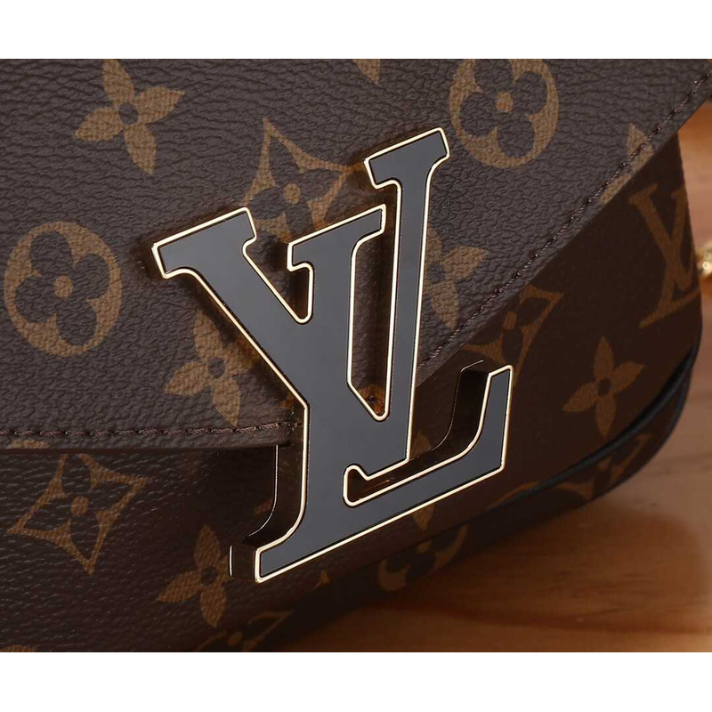 l**is V*t*n passy monogram bag