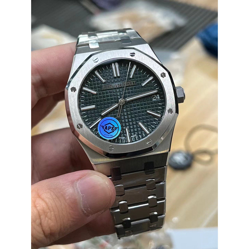 Audemars Piguet Royal Oak Ref 15400ST.OO Stainless Steel  Green Dial