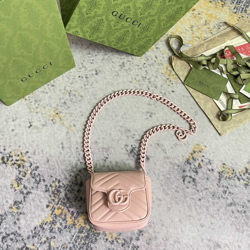 G*u*i gg marmont matelassé belt bag pink
