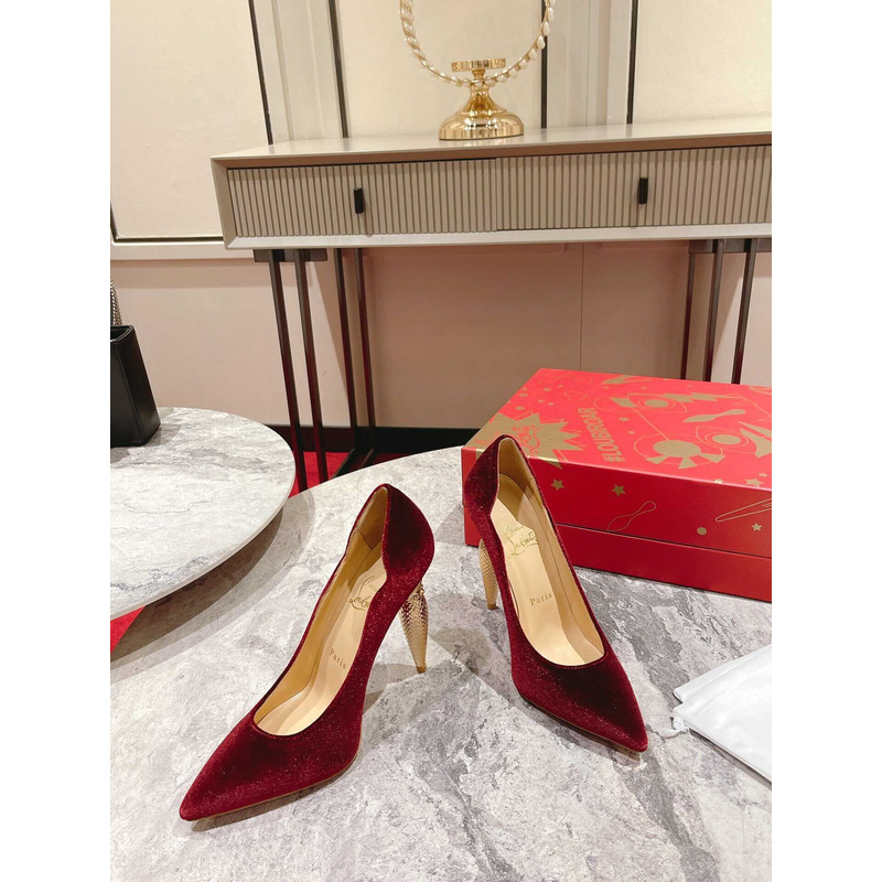 Ch**an louboutin hot chick patent leather pumps 100 red velvet