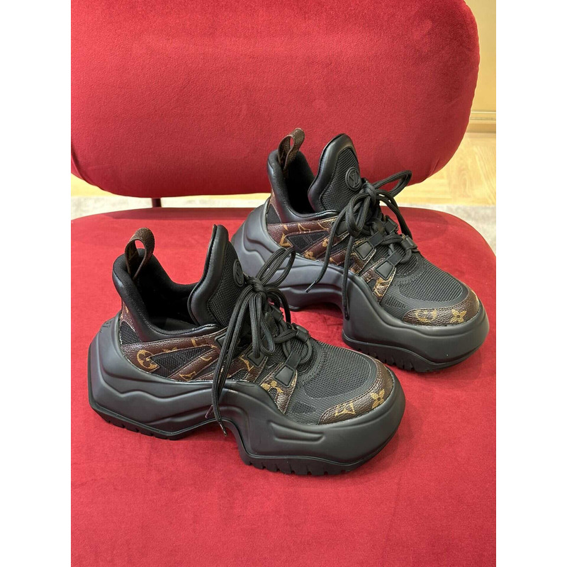 l**is V*t*n archlight sneakers monogram black