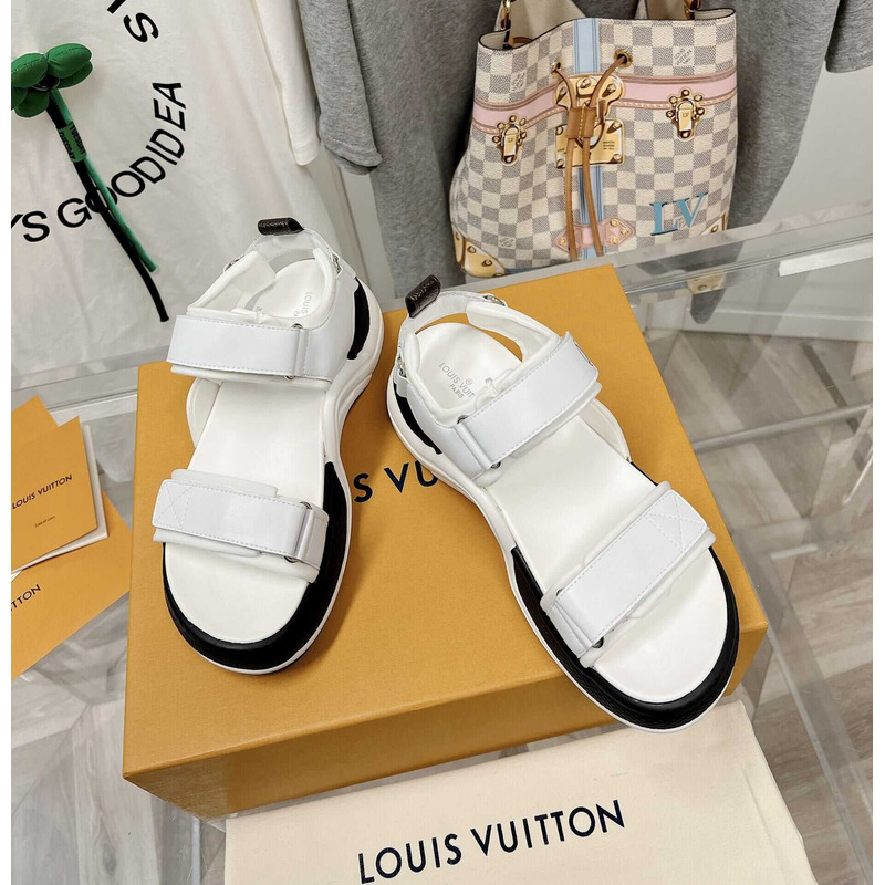 l**is V*t*n archlight sandal black and white