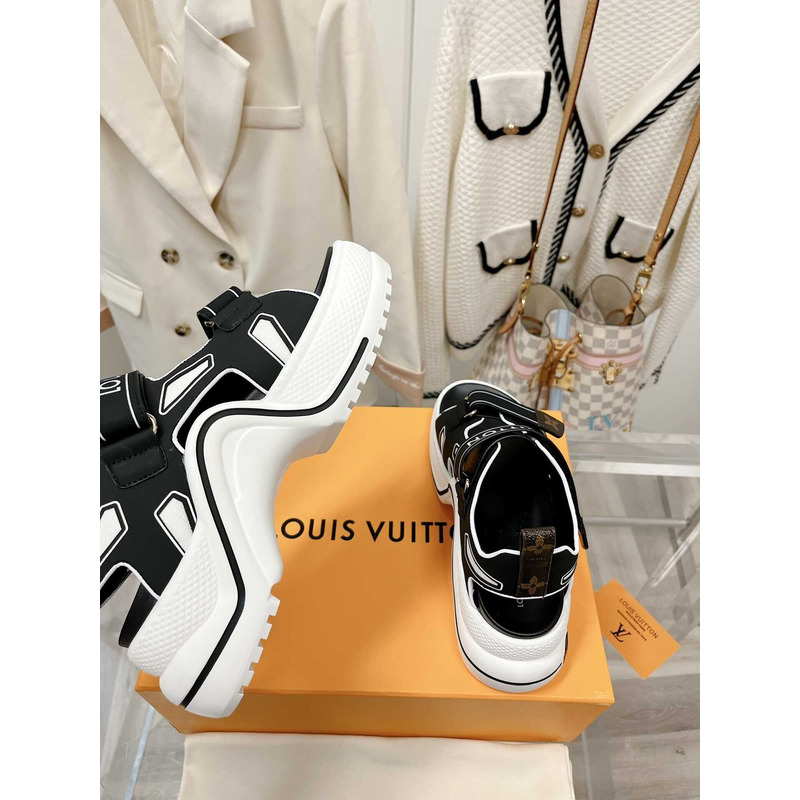 l**is V*t*n archlight sandal black and white