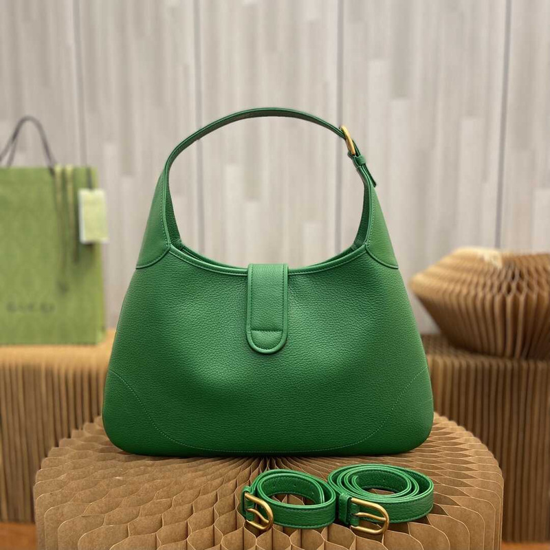 G*u*i aphrodite medium crescent shoulder bag green