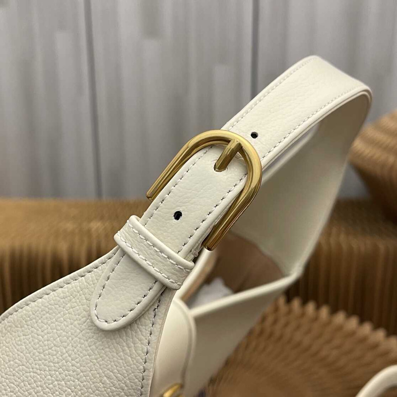 G*u*i aphrodite medium crescent shoulder bag white