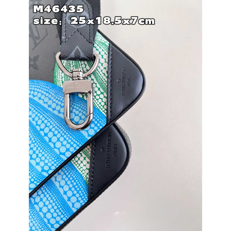 l**is V*t*n lv x yk trio messenger pumpkin print