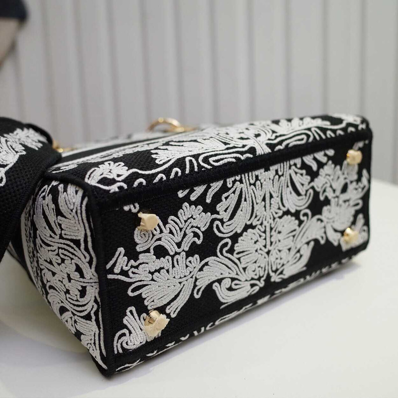 D*or medium lady d-lite bag black and white ornamental cornely-effect embroidery