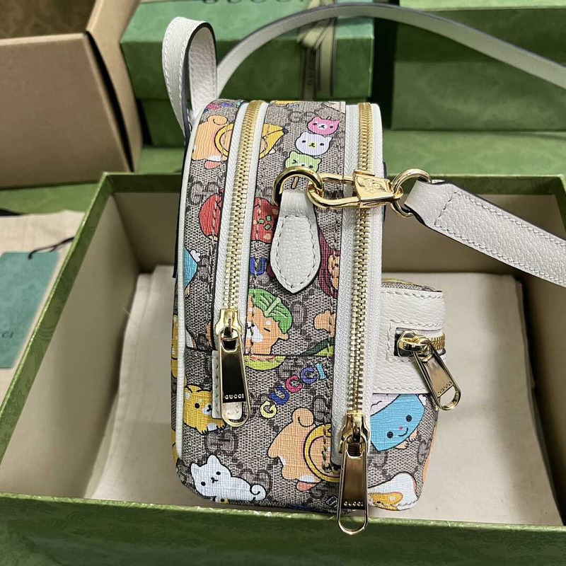 G*u*i animal print multi-function bag