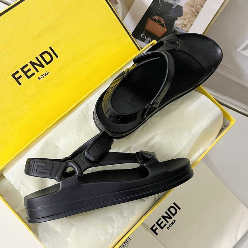 F**di hiker sandal rubber black
