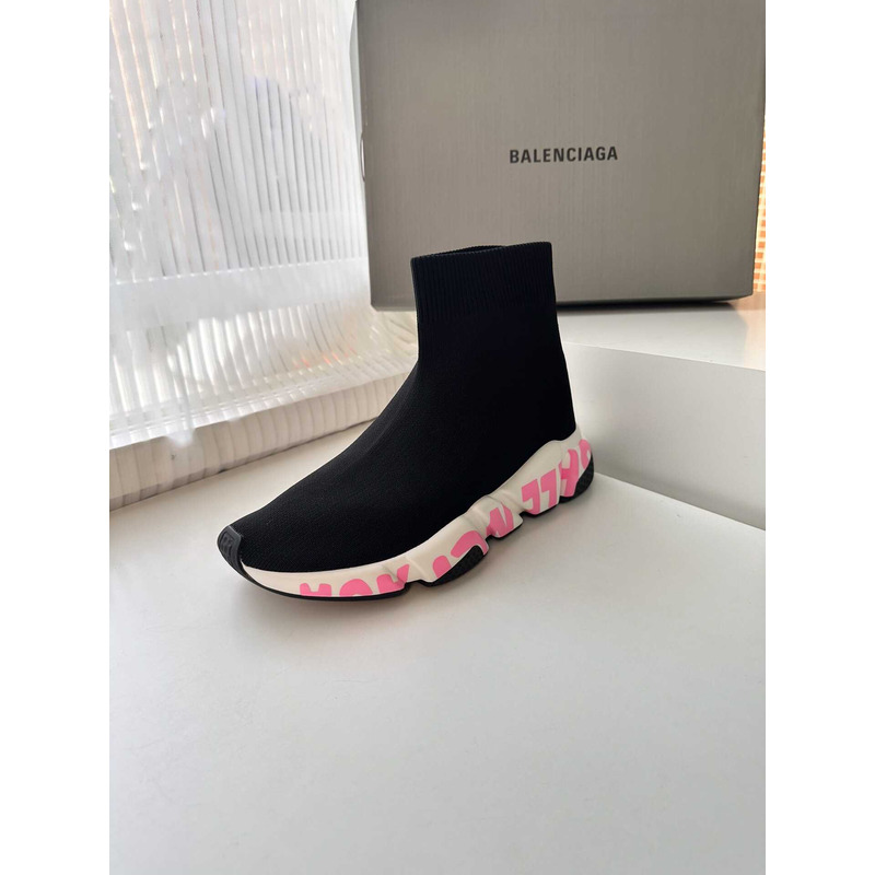 Ba*len*cia*ga speed graffiti sneaker black pink