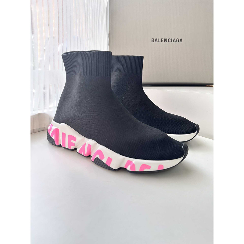 Ba*len*cia*ga speed graffiti sneaker black pink