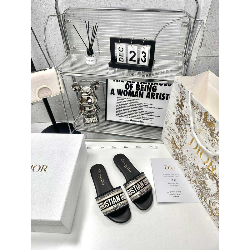 D*or dway slide black embroidered cotton