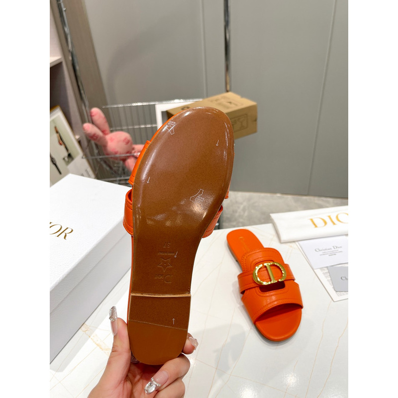 D*or 30 montaigne slide calfskin orange