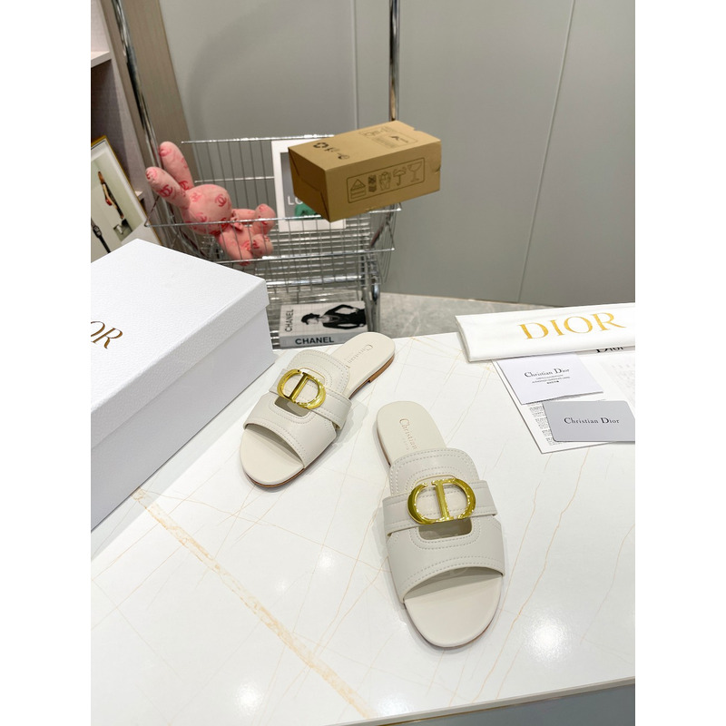 D*or 30 montaigne slide calfskin white